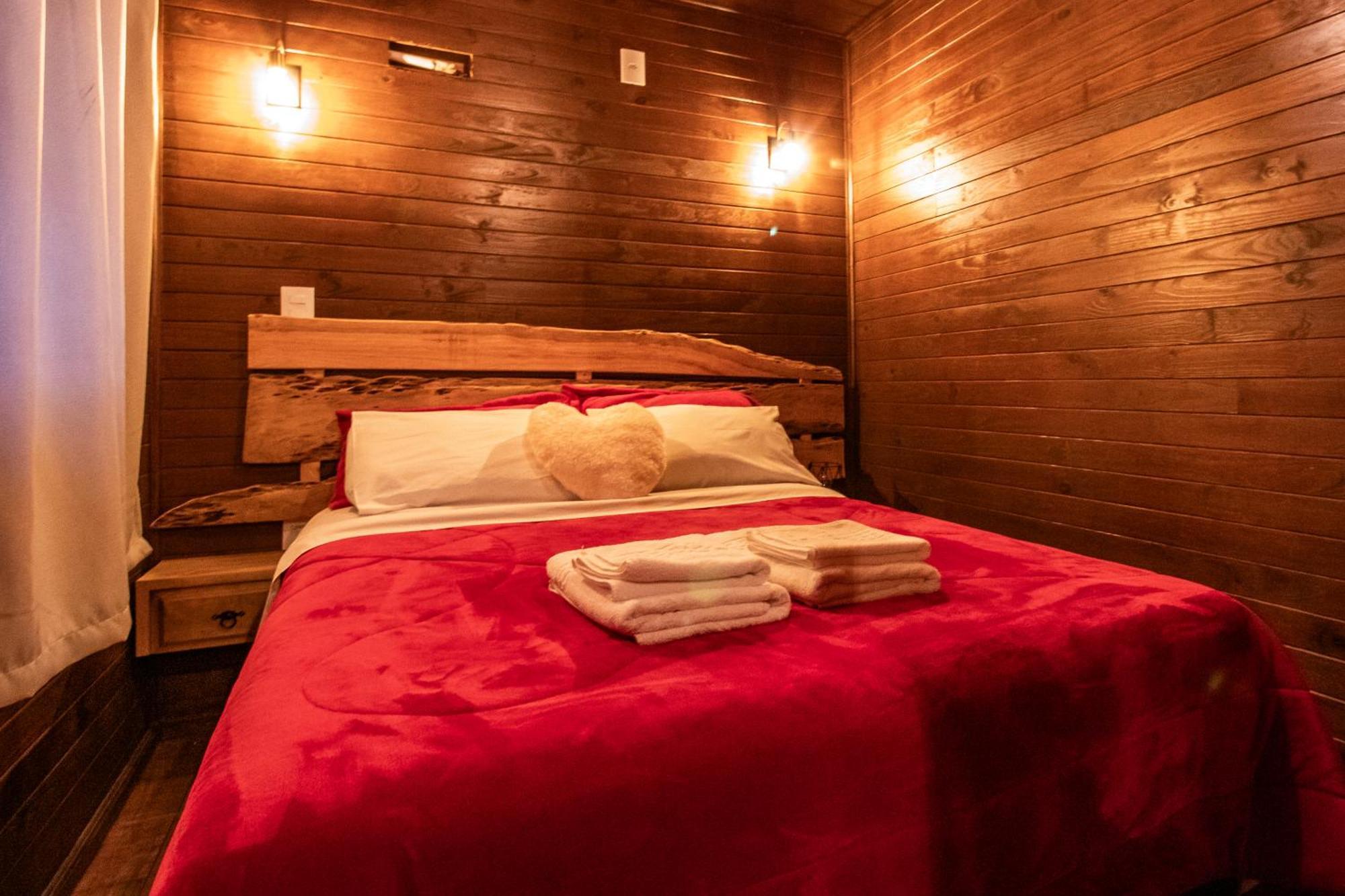 Casas Rainha Da Serra 02 Dorm Casal E Cozinha Урубиси Экстерьер фото