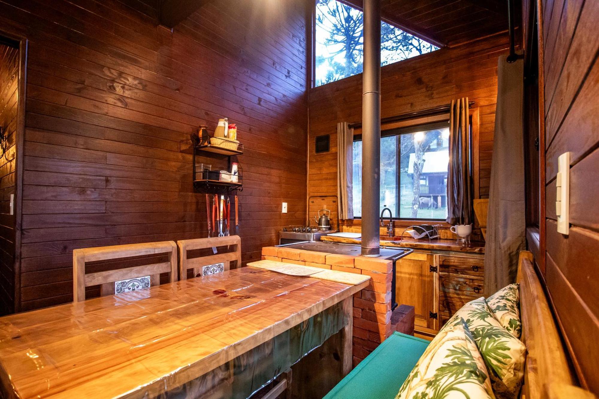 Casas Rainha Da Serra 02 Dorm Casal E Cozinha Урубиси Экстерьер фото